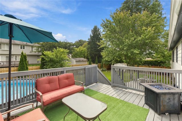 7 Cindy Circle, Johnston, RI 02919