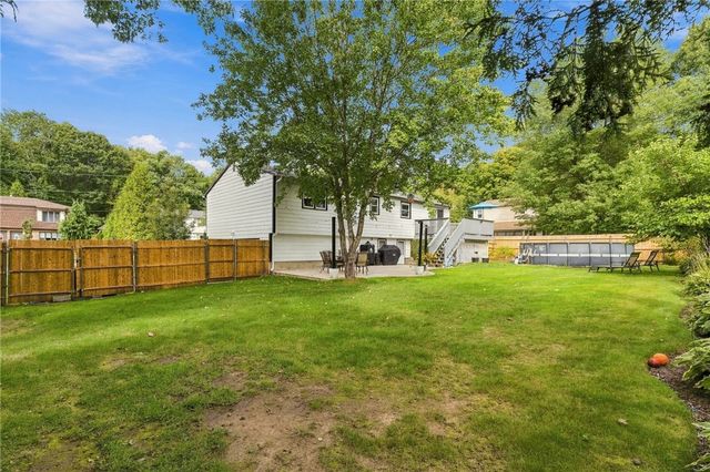 7 Cindy Circle, Johnston, RI 02919