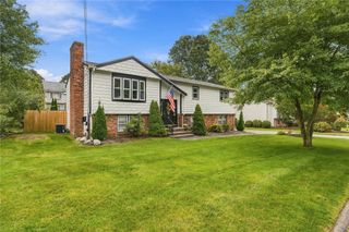 7 Cindy Circle, Johnston, RI 02919