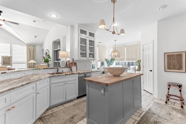 824 Forest Lakes Drive, Keller, TX 76248