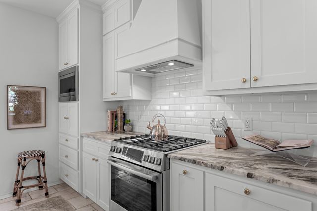 824 Forest Lakes Drive, Keller, TX 76248