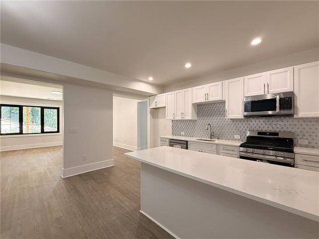 3700 Robinson NE Road, Marietta, GA 30068