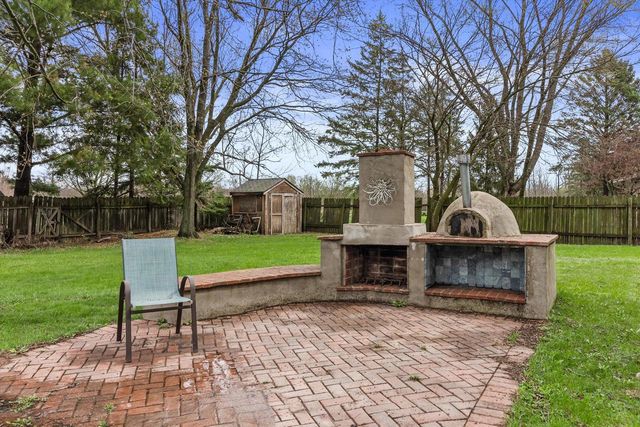 5748 Sandy LANE, Mount Pleasant, WI 53406