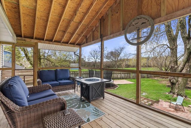5748 Sandy LANE, Mount Pleasant, WI 53406
