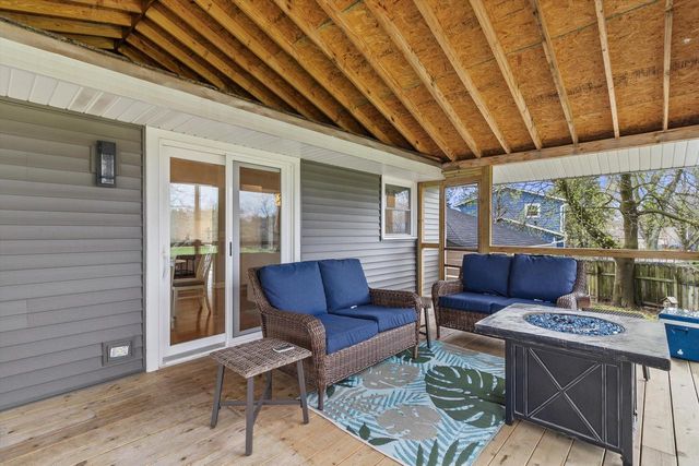 5748 Sandy LANE, Mount Pleasant, WI 53406
