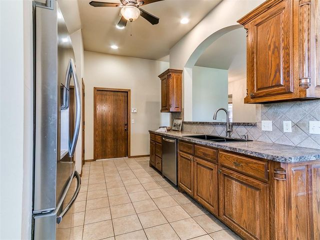 12201 Heathfield Lane, Oklahoma City, OK 73173