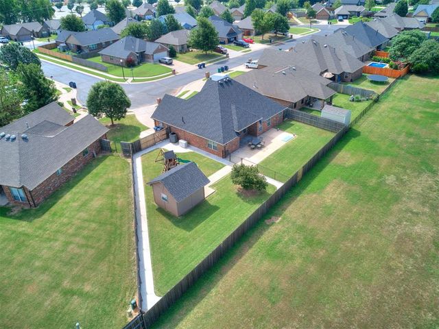 12201 Heathfield Lane, Oklahoma City, OK 73173