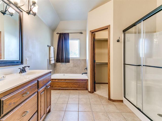 12201 Heathfield Lane, Oklahoma City, OK 73173