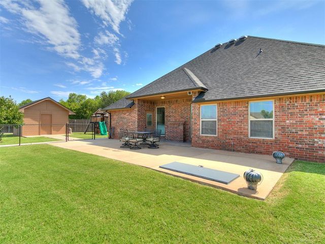 12201 Heathfield Lane, Oklahoma City, OK 73173