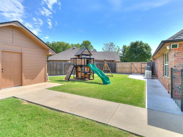 12201 Heathfield Lane, Oklahoma City, OK 73173