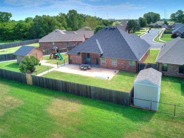 12201 Heathfield Lane, Oklahoma City, OK 73173