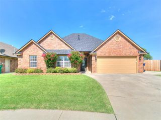 12201 Heathfield Lane, Oklahoma City, OK 73173