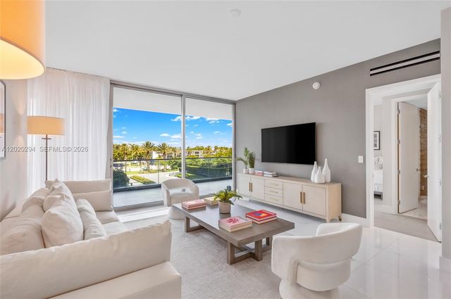 10201 Collins Ave 305, Bal Harbour, FL 33154