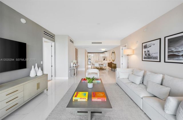 10201 Collins Ave 305, Bal Harbour, FL 33154