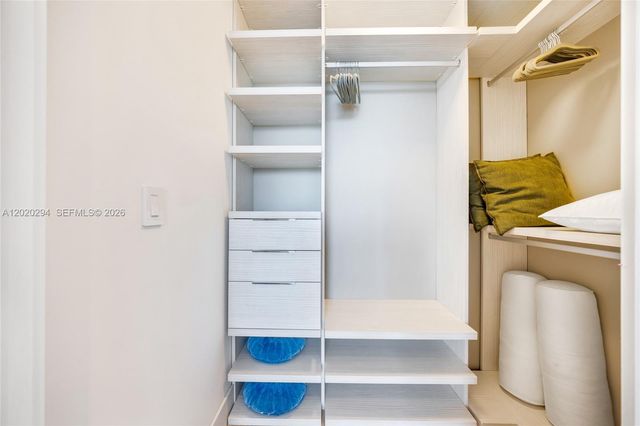 10201 Collins Ave 305, Bal Harbour, FL 33154