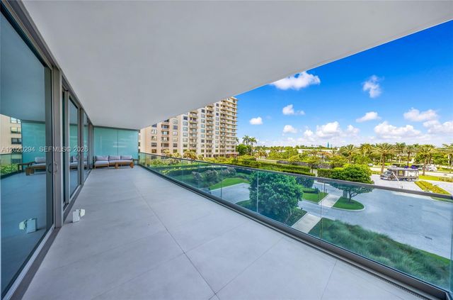 10201 Collins Ave 305, Bal Harbour, FL 33154