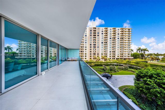 10201 Collins Ave 305, Bal Harbour, FL 33154