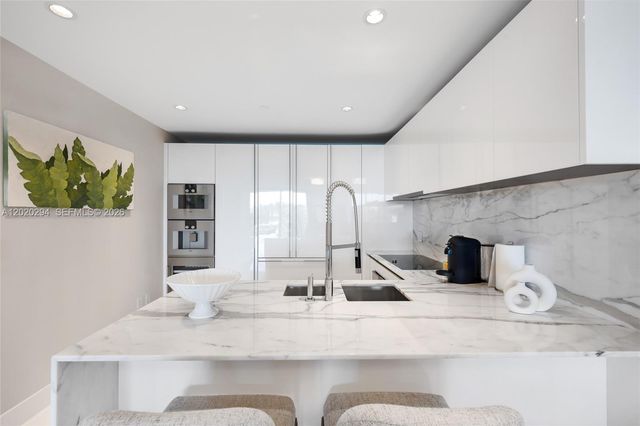 10201 Collins Ave 305, Bal Harbour, FL 33154