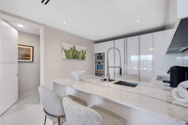 10201 Collins Ave 305, Bal Harbour, FL 33154