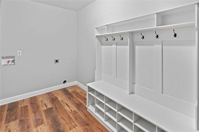 3729 Pope Dr, Corpus Christi, TX 78411