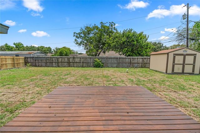 3729 Pope Dr, Corpus Christi, TX 78411