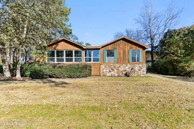7712 Laie Place, Diamondhead, MS 39525