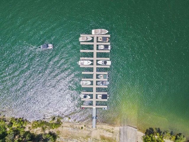 730 Emerald Pointe Drive 433, Hollister, MO 65672