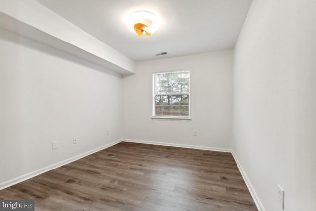 8573 FALLS RUN RD #E, Ellicott City, MD 21043