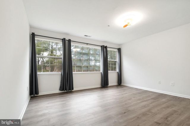 8573 FALLS RUN RD #E, Ellicott City, MD 21043