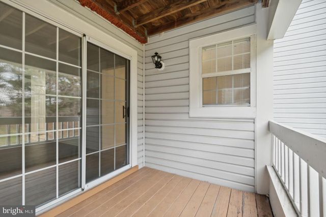 8573 FALLS RUN RD #E, Ellicott City, MD 21043