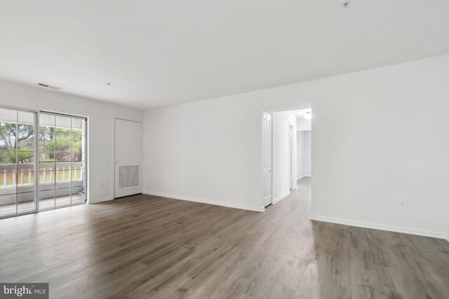 8573 FALLS RUN RD #E, Ellicott City, MD 21043