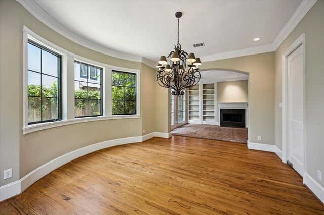 28 Hackberry Lane C, Houston, TX 77027