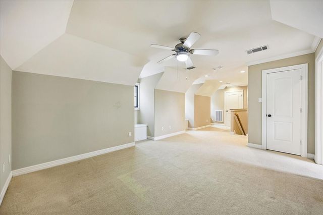 28 Hackberry Lane C, Houston, TX 77027