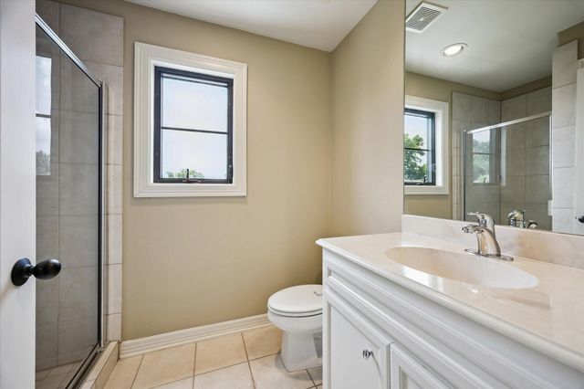 28 Hackberry Lane C, Houston, TX 77027