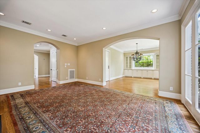 28 Hackberry Lane C, Houston, TX 77027