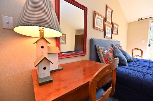 2081 Jerrilynn Dr, Arnold, CA 95223