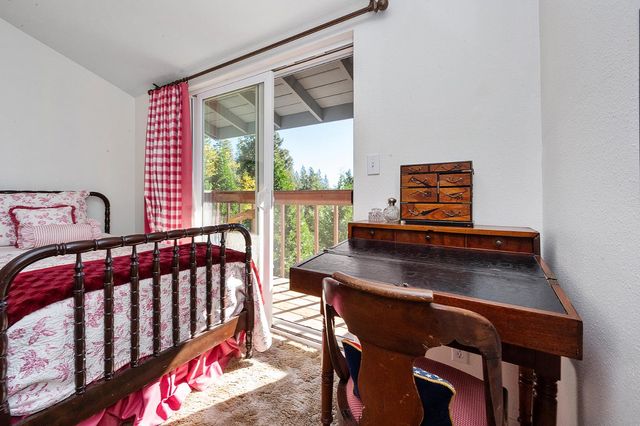 2081 Jerrilynn Dr, Arnold, CA 95223