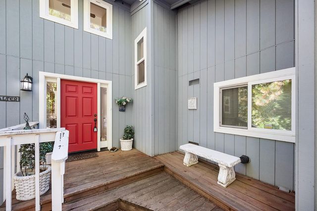 2081 Jerrilynn Dr, Arnold, CA 95223