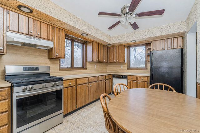 202 Dixon Avenue, Staten Island, NY 10303
