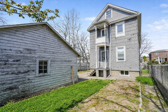 202 Dixon Avenue, Staten Island, NY 10303