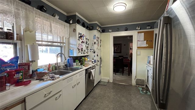 802 33rd Street, Des Moines, IA 50312