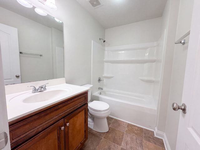 111 Beaver Creek Dr, Portland, TN 37148