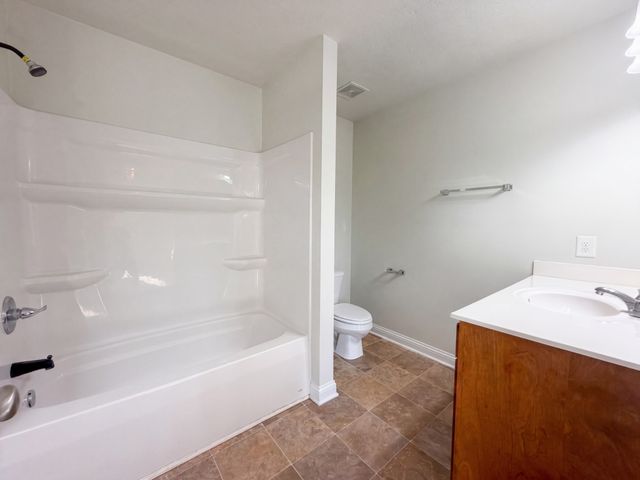 111 Beaver Creek Dr, Portland, TN 37148