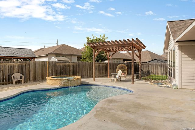 1904 HIGH BANK CT, Seguin, TX 78155