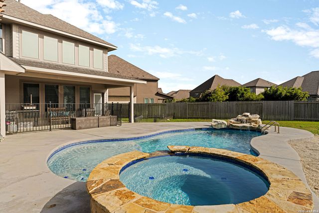 1904 HIGH BANK CT, Seguin, TX 78155