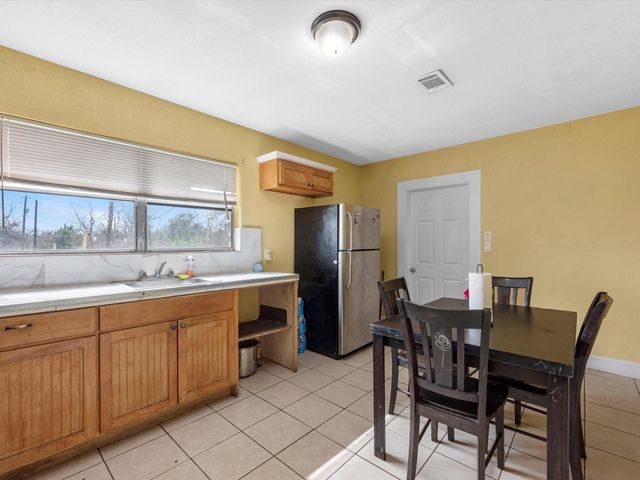 838 Rosewick Street, Houston, TX 77015