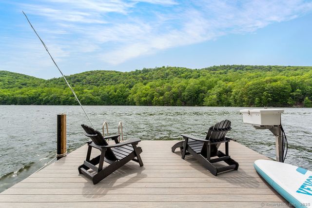 21 Echo Drive, New Milford, CT 06776