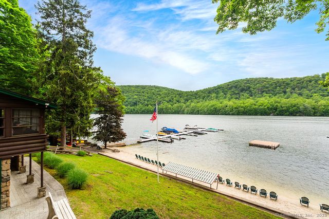 21 Echo Drive, New Milford, CT 06776