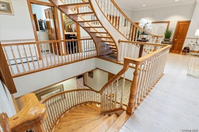 6 Summit Place, Whitestone, NY 11357