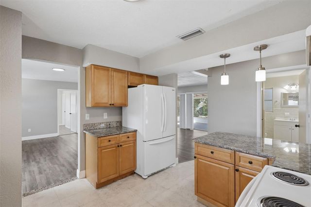 2852 ENGLISH DRIVE, Deltona, FL 32738